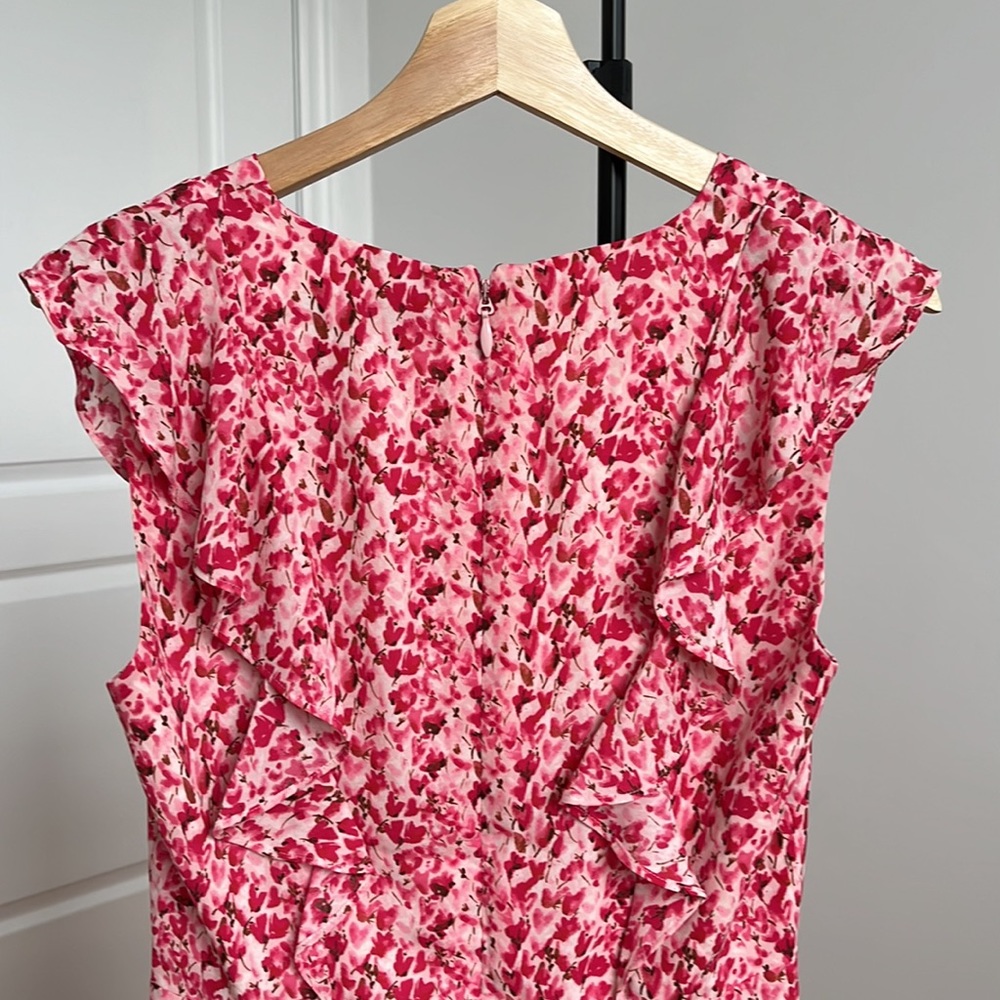 BCBG Jessa Ruffle Pink Floral V Neck Mini Dress Size 4 - Picture 3 of 10